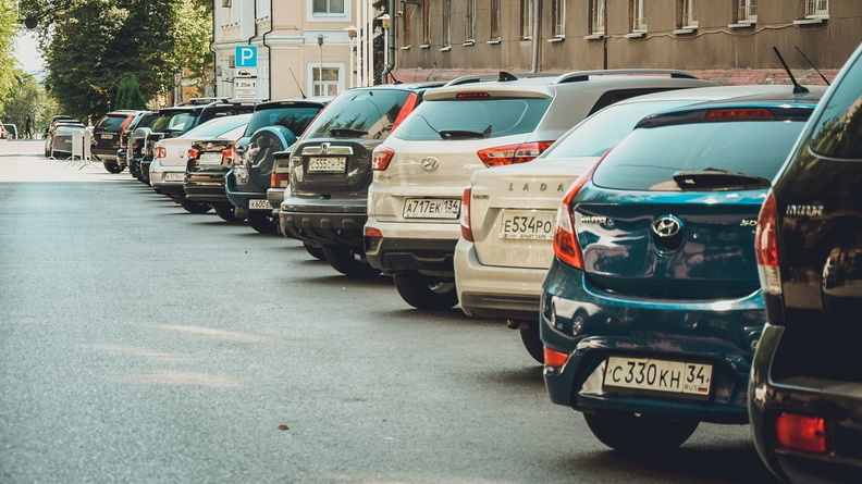 Автомобильный опрос: две трети приморцев испытывают трудности с парковкой
