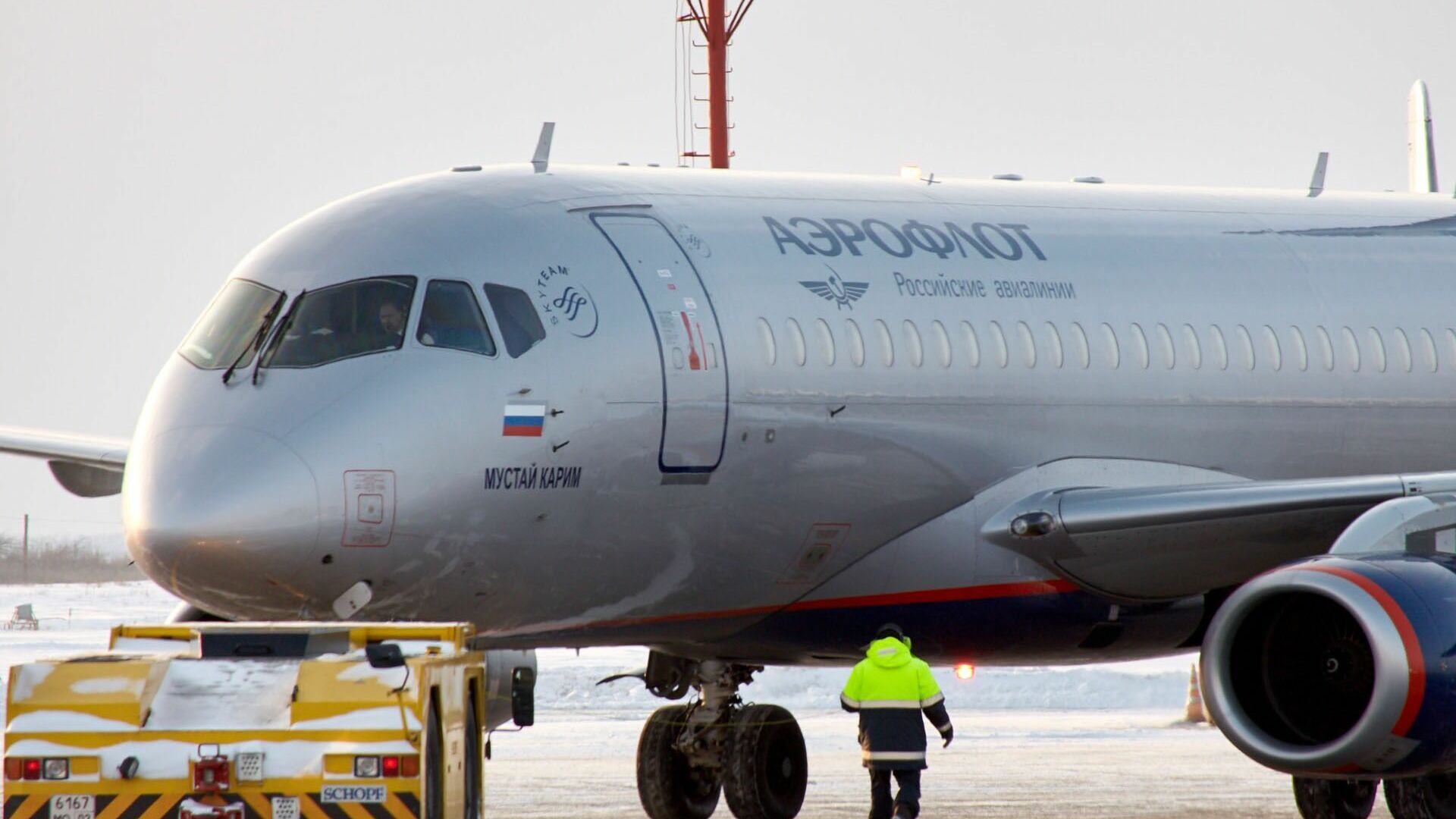 Всё ещё не девять, но ситуация разрешилась: авиарейс SU 1707 Владивосток — Москва