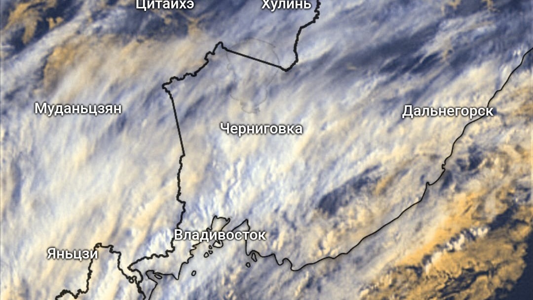 Идёт фронт, несёт дождь: обновлённый прогноз по осадкам в Приморье