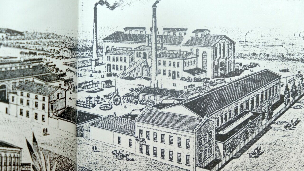 Постепенно завод Боссе прирастал новыми площадями цехов и в конечном итоге их площадь достигла 20 тысяч квадратных метров
