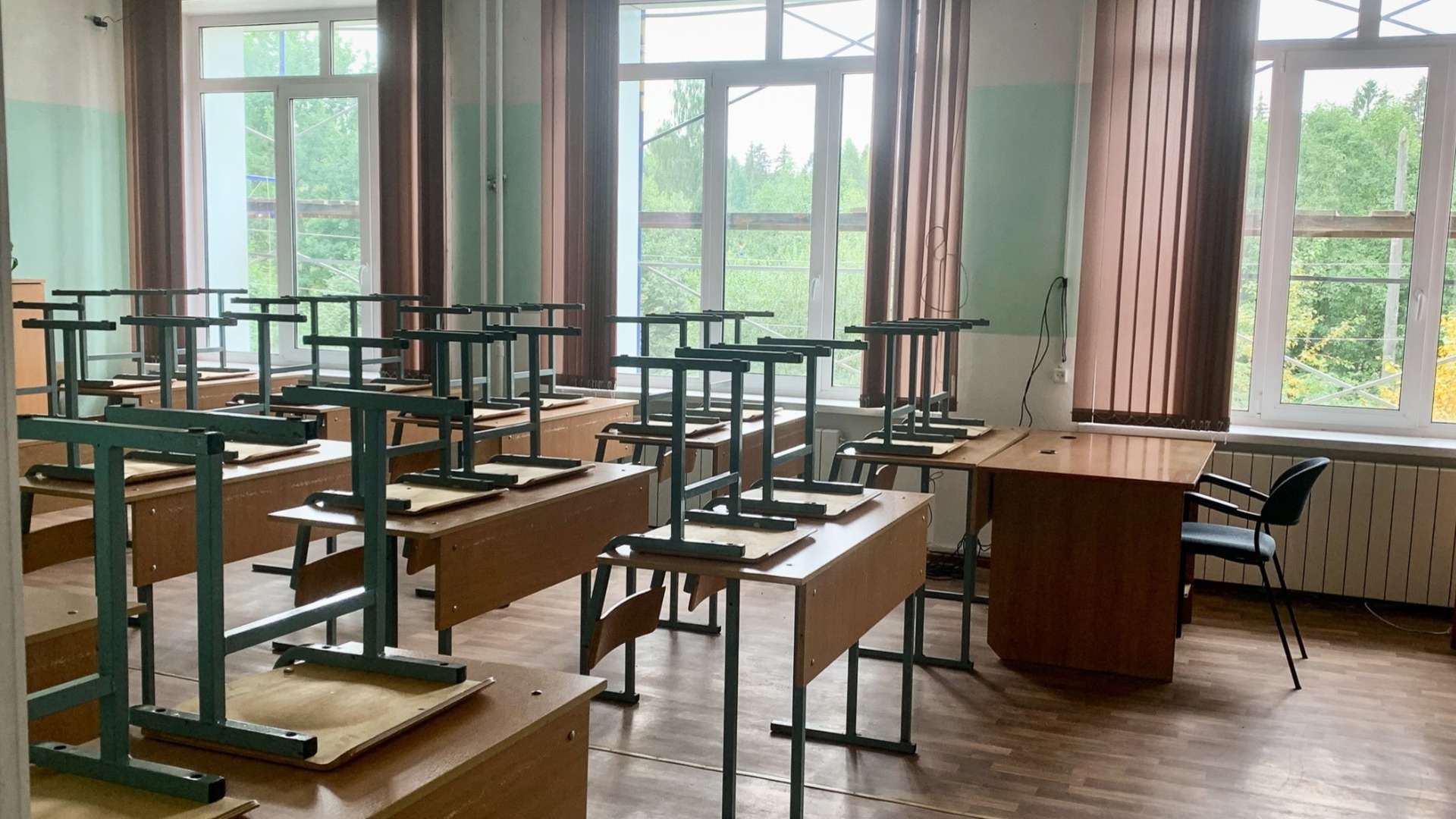 В школу можно не идти: свободное посещение занятий ввели во Владивостоке из-за ветра