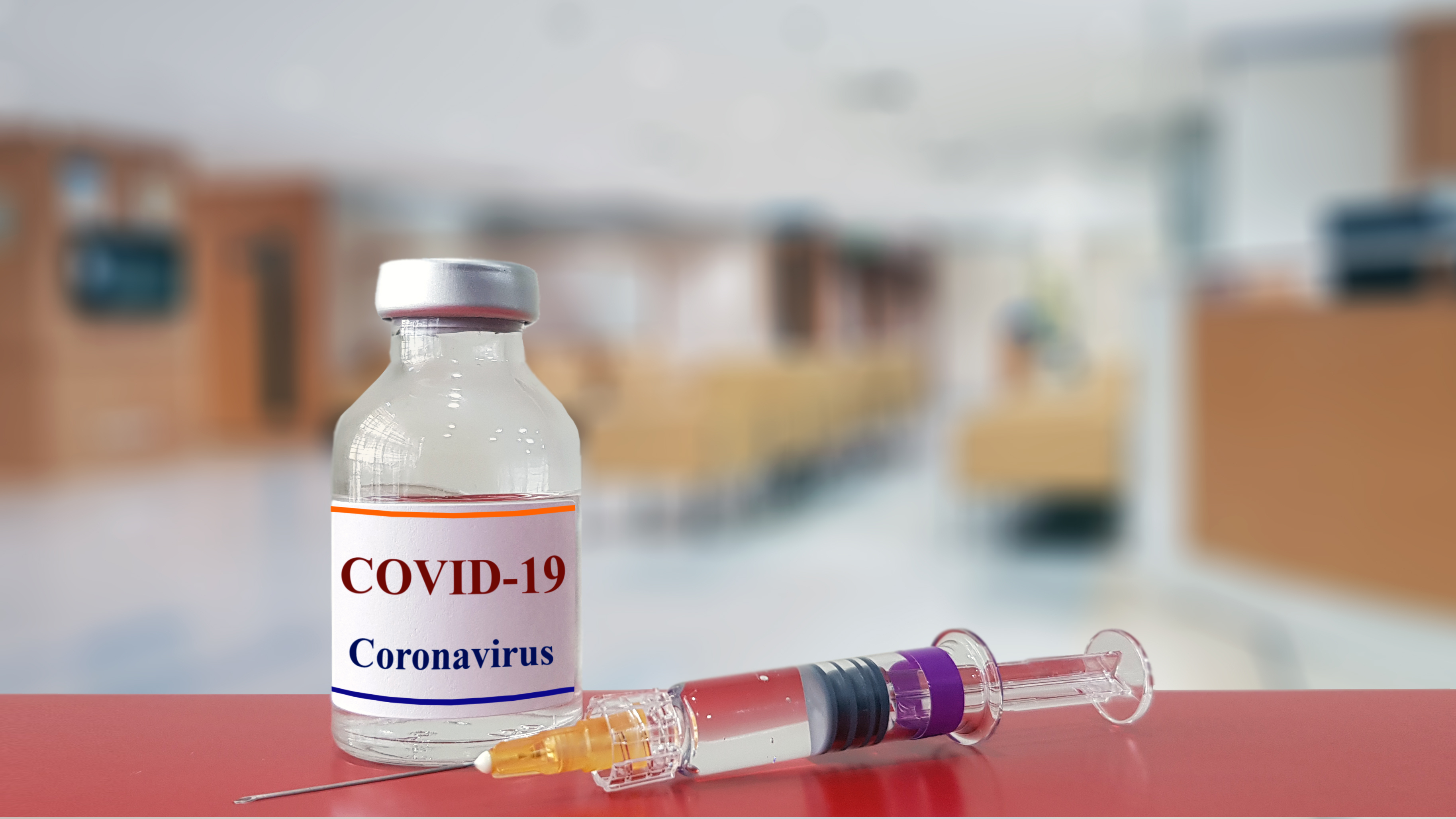 Тестирование населения, изоляция больных и вакцинация положат конец пандемии COVID-19