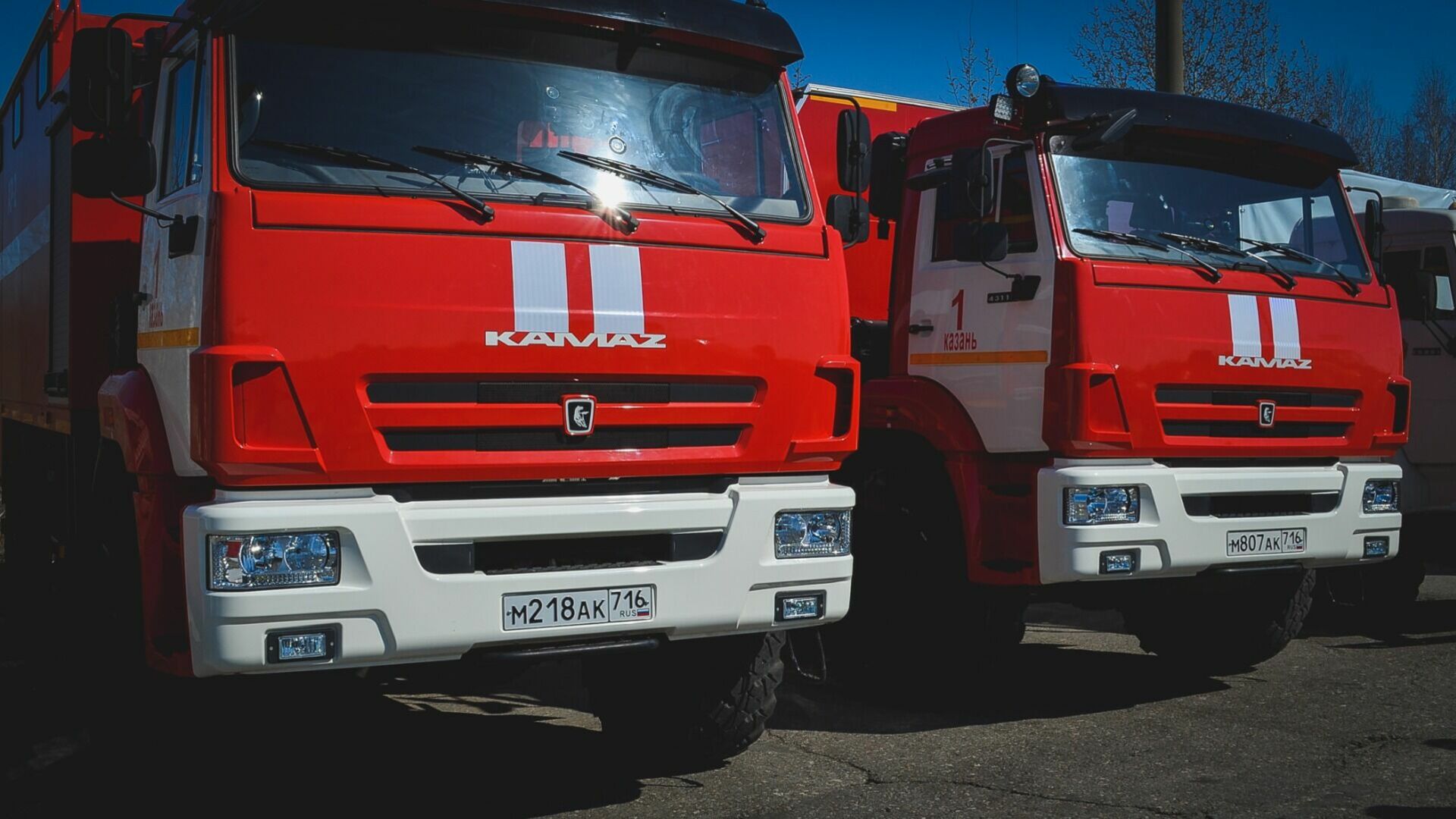 В Приморье пожарные спасли троих человек