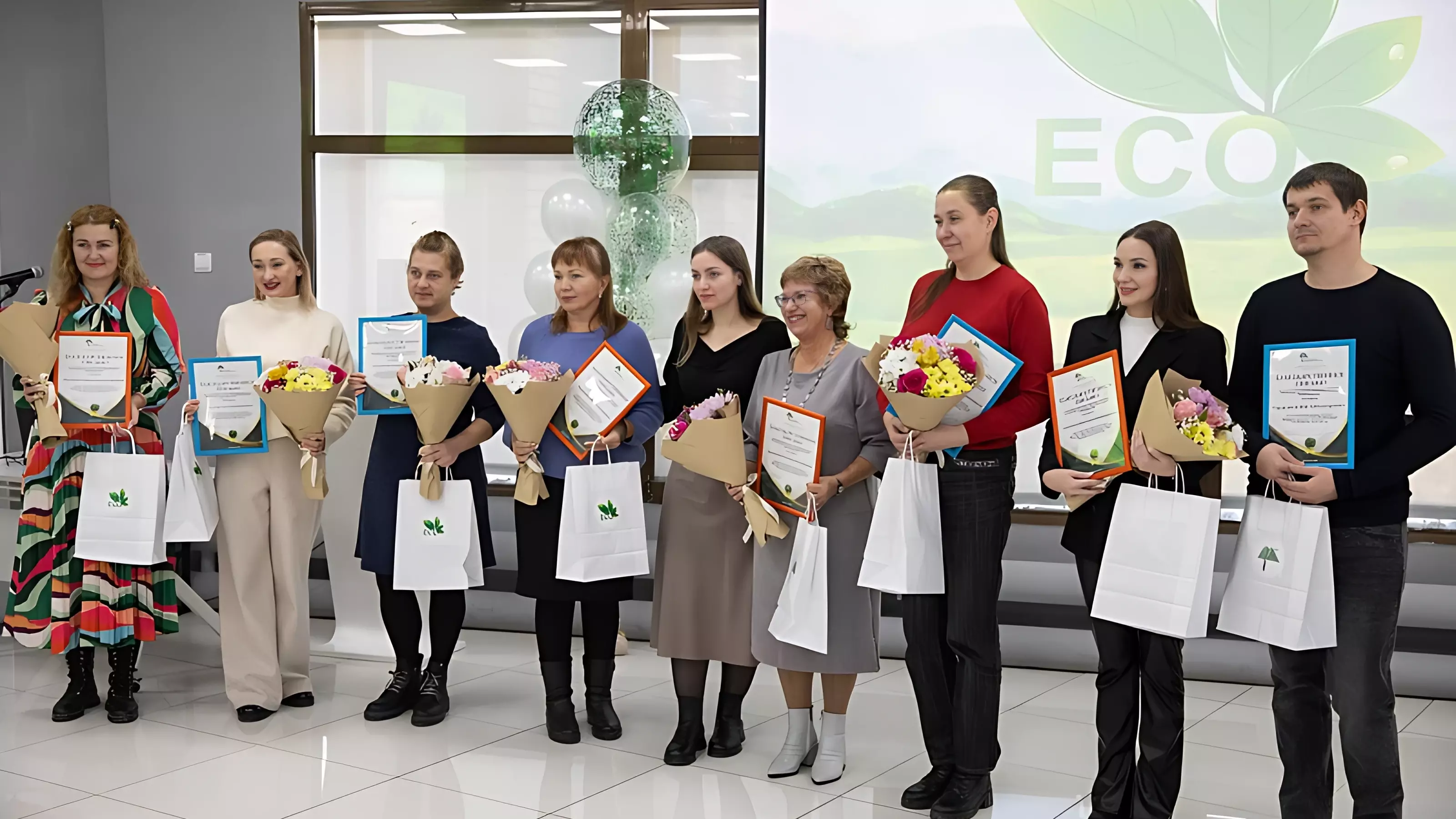 Более 20 тысяч молодых жителей Владивостока приняли участие в экомероприятиях