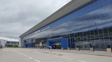 «Чисто бизнес»: парковка в аэропорту Владивостока снова в центре скандала
