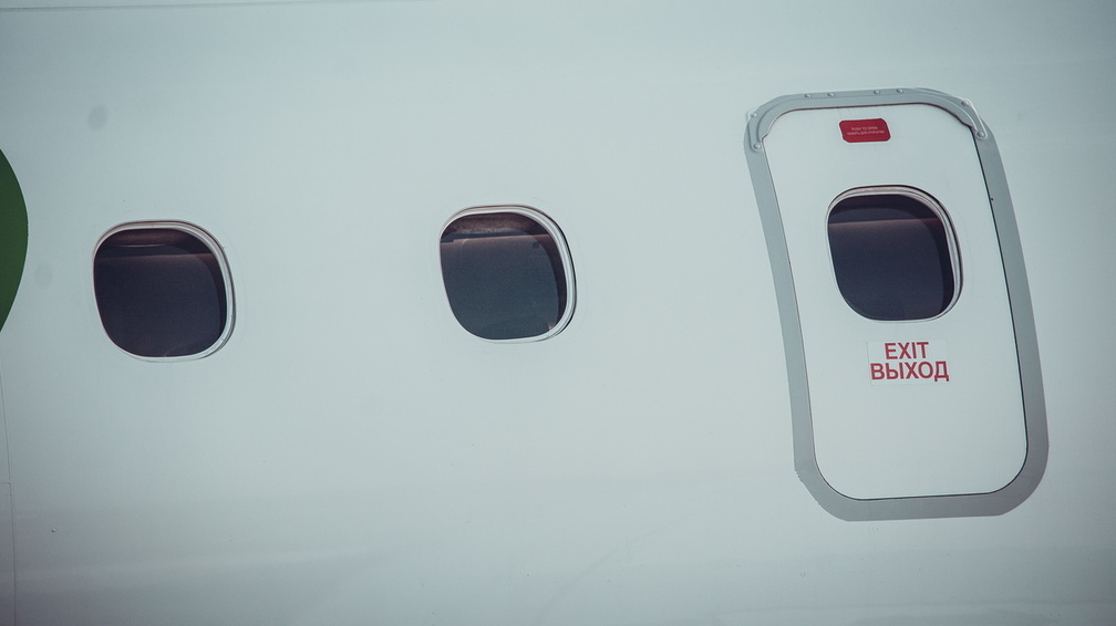 Взрослый мужчина занимался запретным в туалете самолёта, летевшего во Владивосток