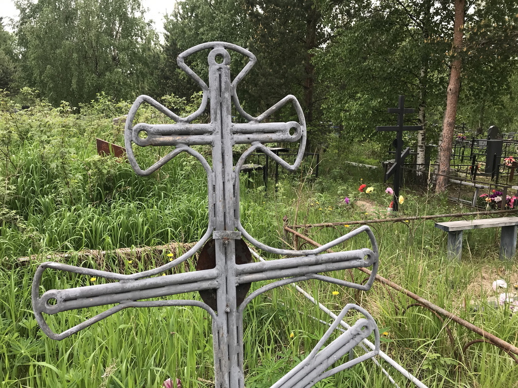 Свалка на приморском кладбище попала во внимание прокуратуры
