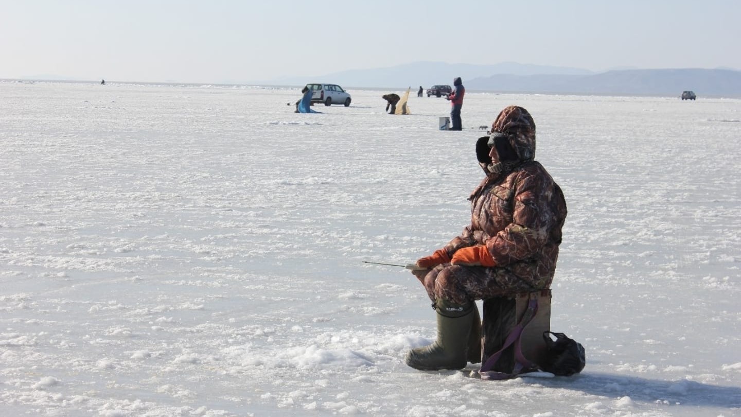 Жизнь или улов: особенности зимней рыбалки в Приморье
