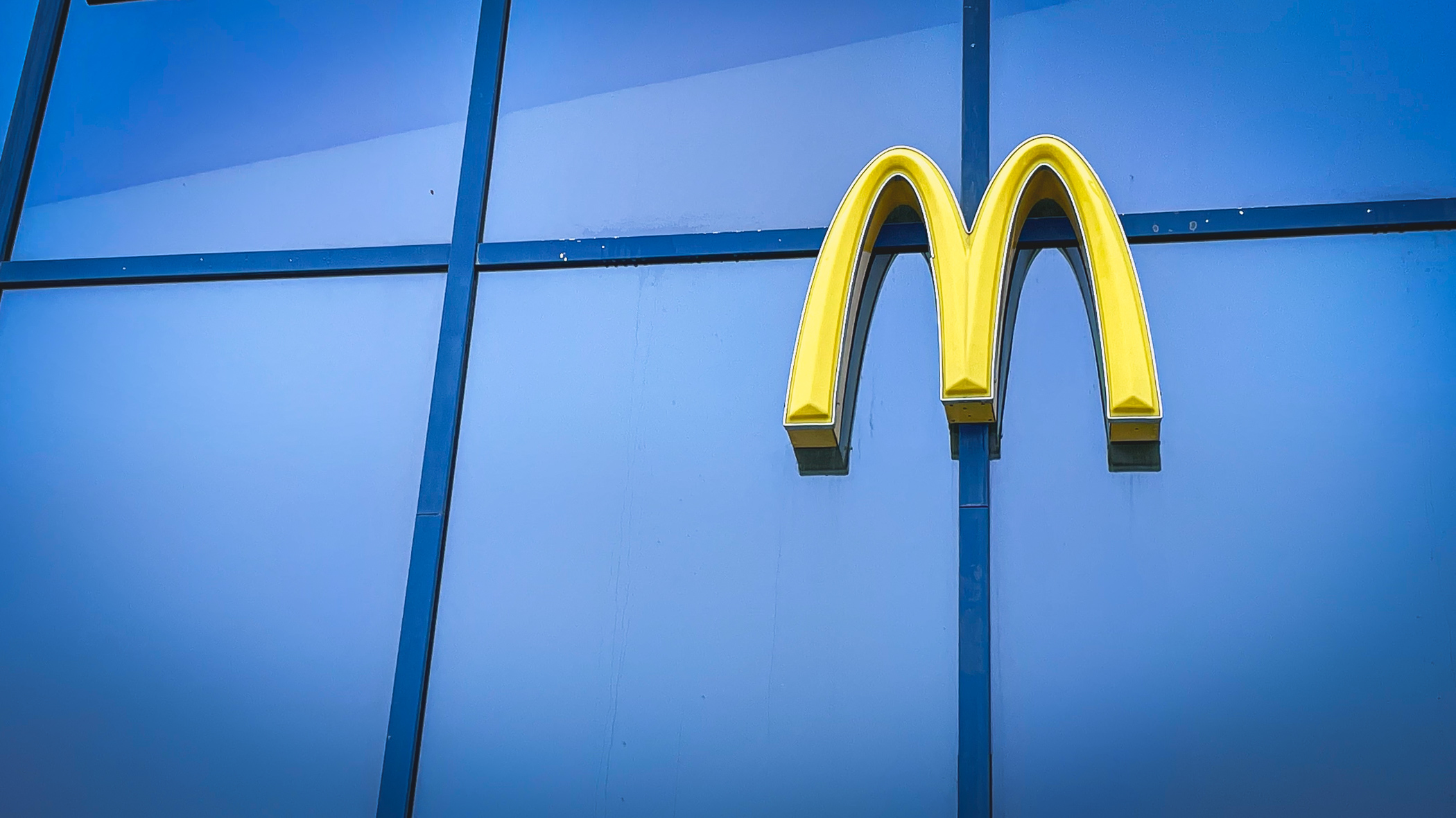 Суд и точка: владелец приморских пит-стопов будет судиться с новым McDonald’s