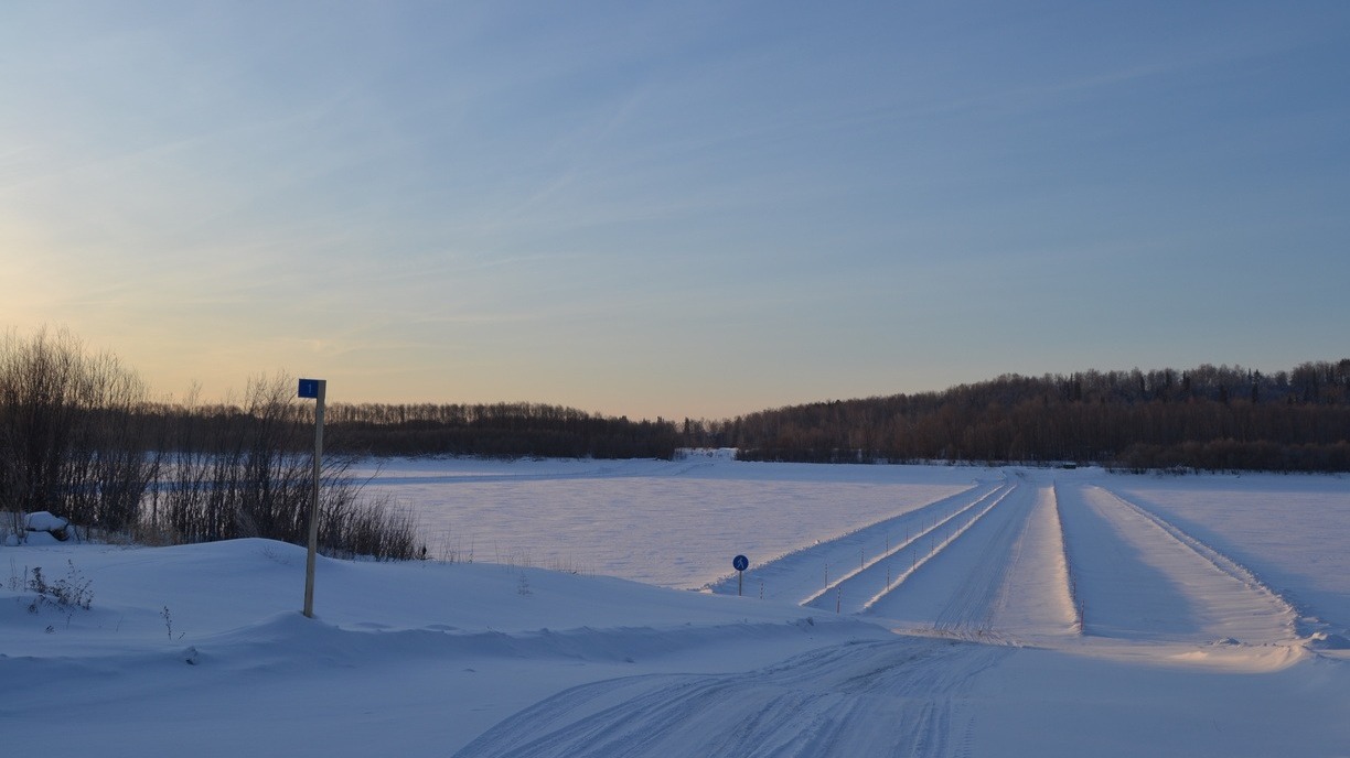 Дороги начинают покрываться льдом в Приморском крае