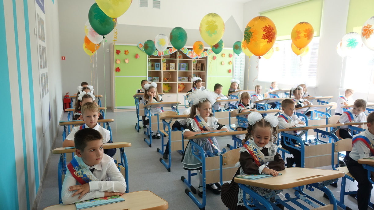 Класс комфорта: две школы Спасска-Дальнего привели в порядок по нацпроекту