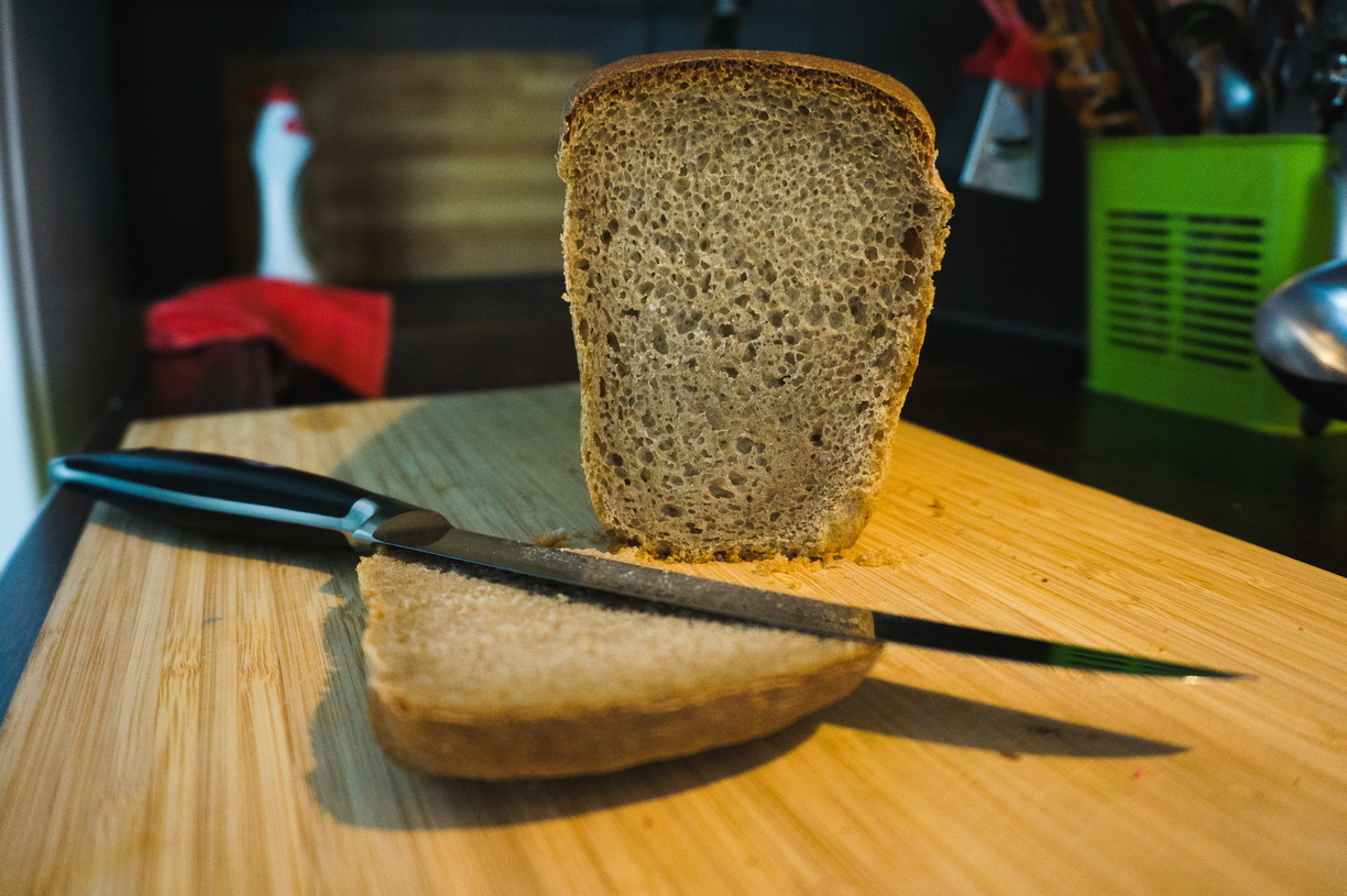 «Богат железом»: буханка хлеба в магазине вызвала гнев жителей Приморья