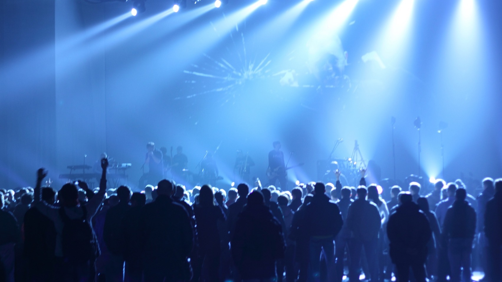 Во Владивостоке отменили концерт участников «Анимал ДжаZ»