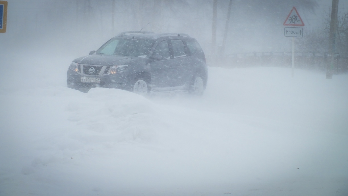 Ветер до 37 м/с, дождь, снег, гололёд: экстренное предупреждение объявлено в Приморье
