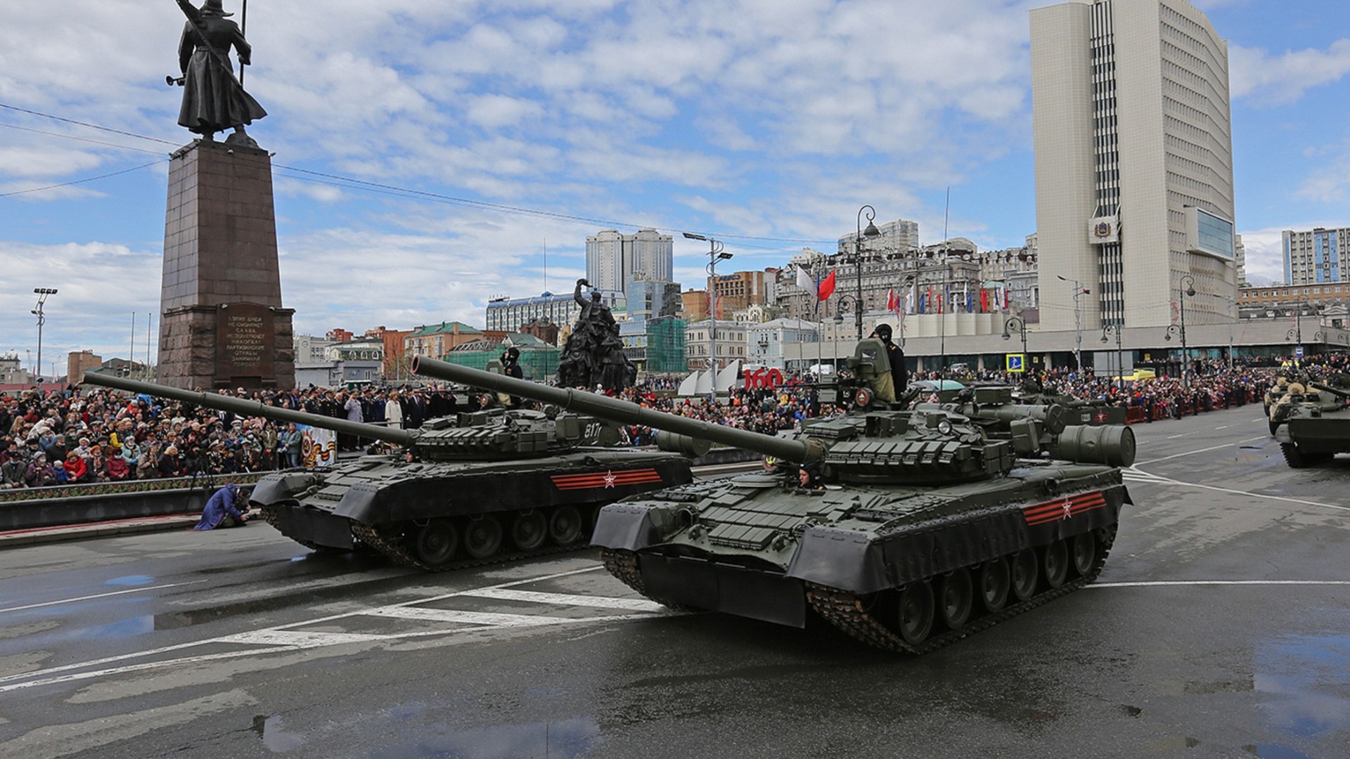 Генеральная репетиция парада Победы остановила движение во Владивостоке
