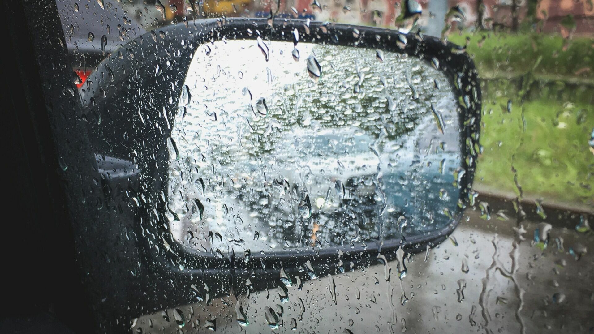 Курс изменен: выходные дни вновь будут дождливыми в Приморье