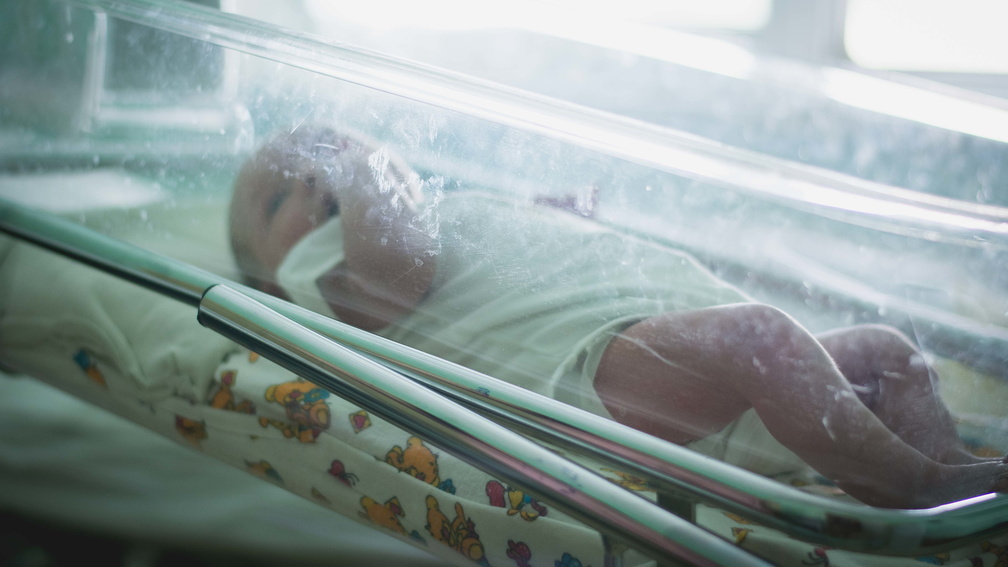 Пневмония, дистрофия, анемия: мать из Владивостока чуть не угробила грудничка