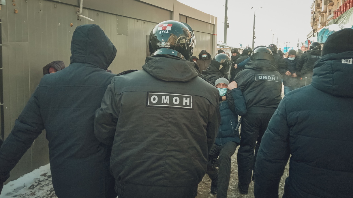 Во Владивосток стягивается ОМОН — источник