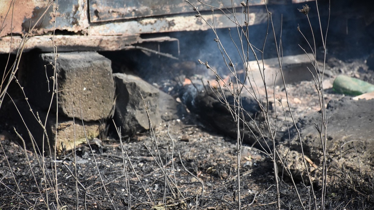Аварийный режим работы: в страшном пожаре в Приморье погибла женщина