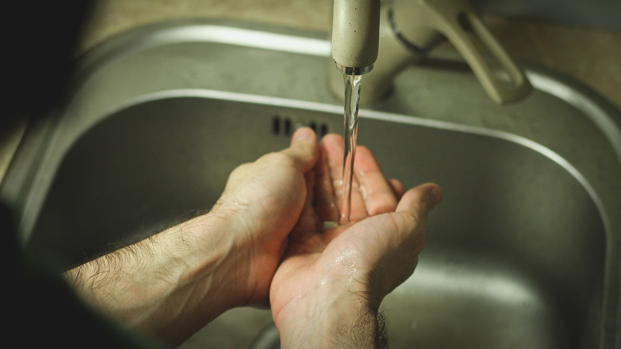 Неделя без воды: прокуратура вмешалось в дело прорыва водопровода в Приморье