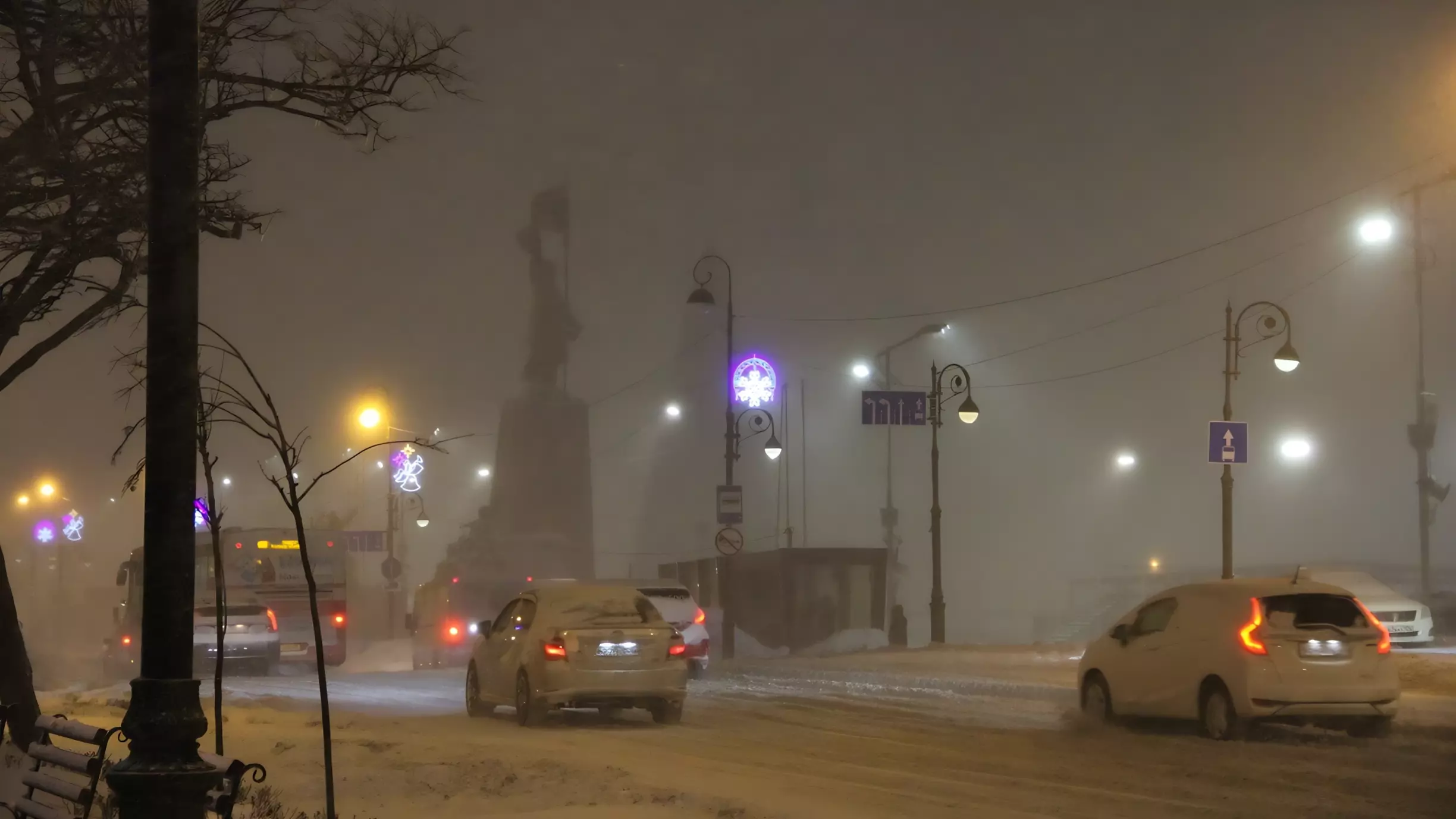 Морозы, снег и ледяной дождь: ухудшение погоды в Приморье только начинается