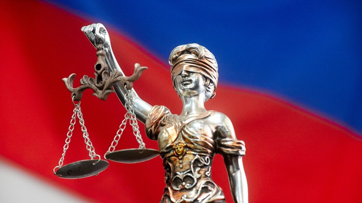 Валютные махинации на 8 миллионов привели жителя Владивостока на скамью подсудимых