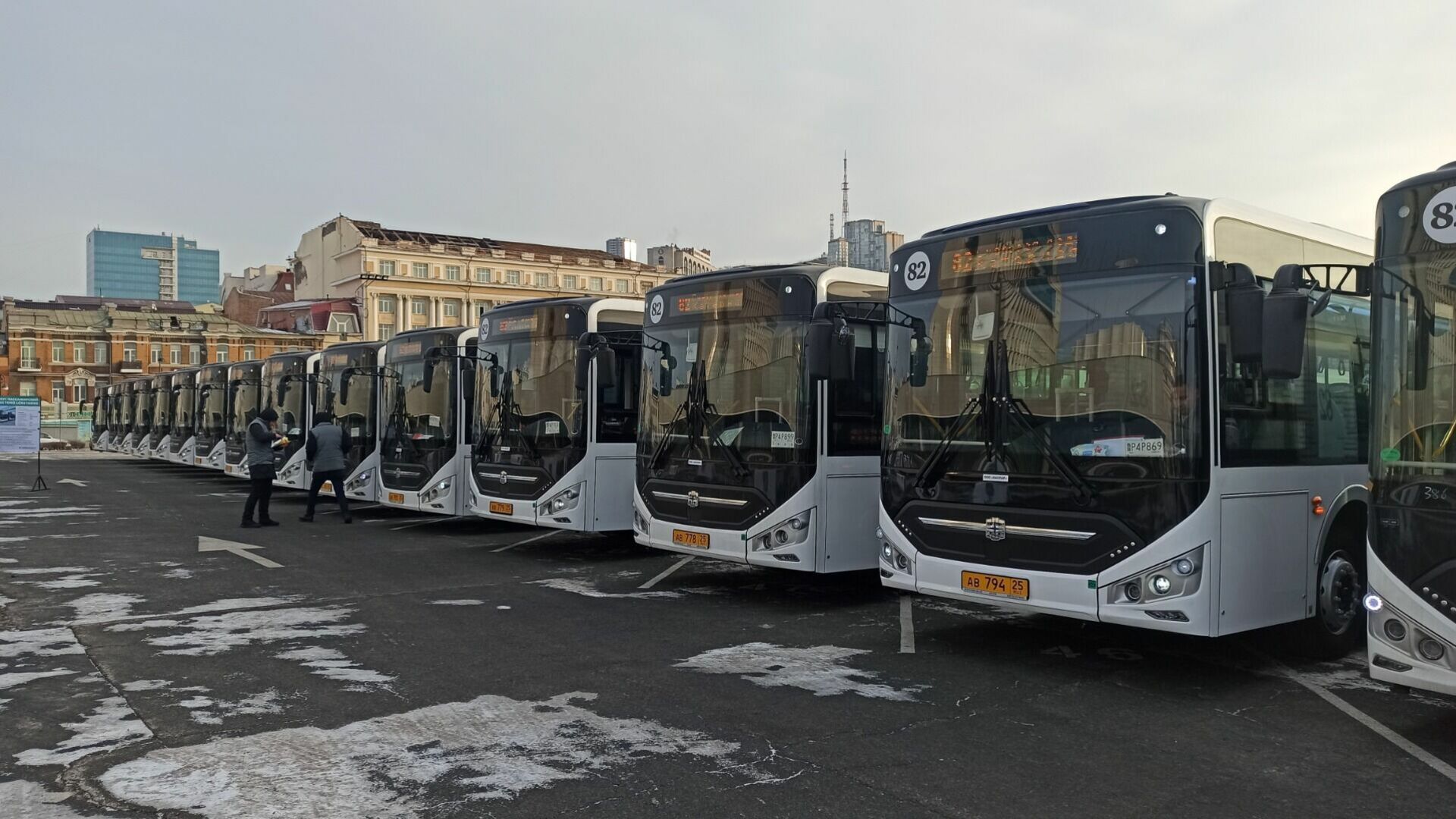 Во Владивостоке продолжается обновление автобусного парка