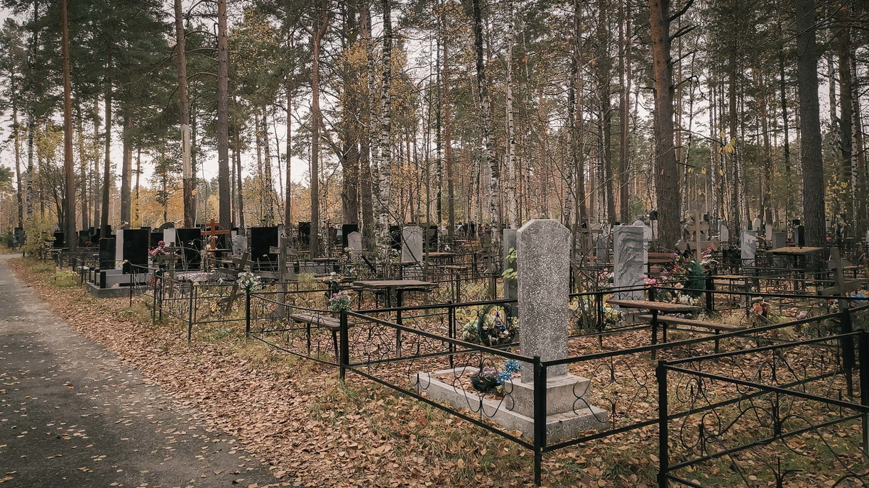 «Это ужас и кошмар»: приморцы пришли навестить бабушку на кладбище и обомлели