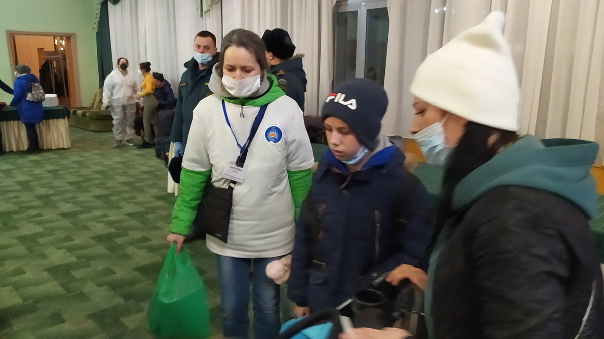 Жителям Приморья рассказали, как они могут помочь беженцам с Донбасса