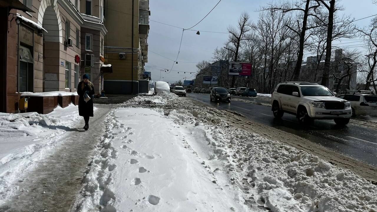 Весенняя стихия перенесла Владивосток на несколько месяцев назад — в зиму
