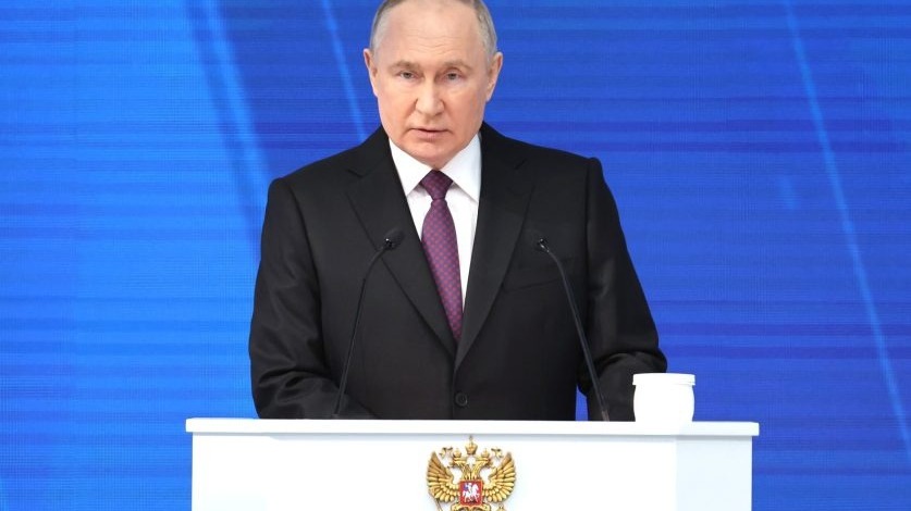 Владимир Путин: Только россияне могут определить судьбу Отечества
