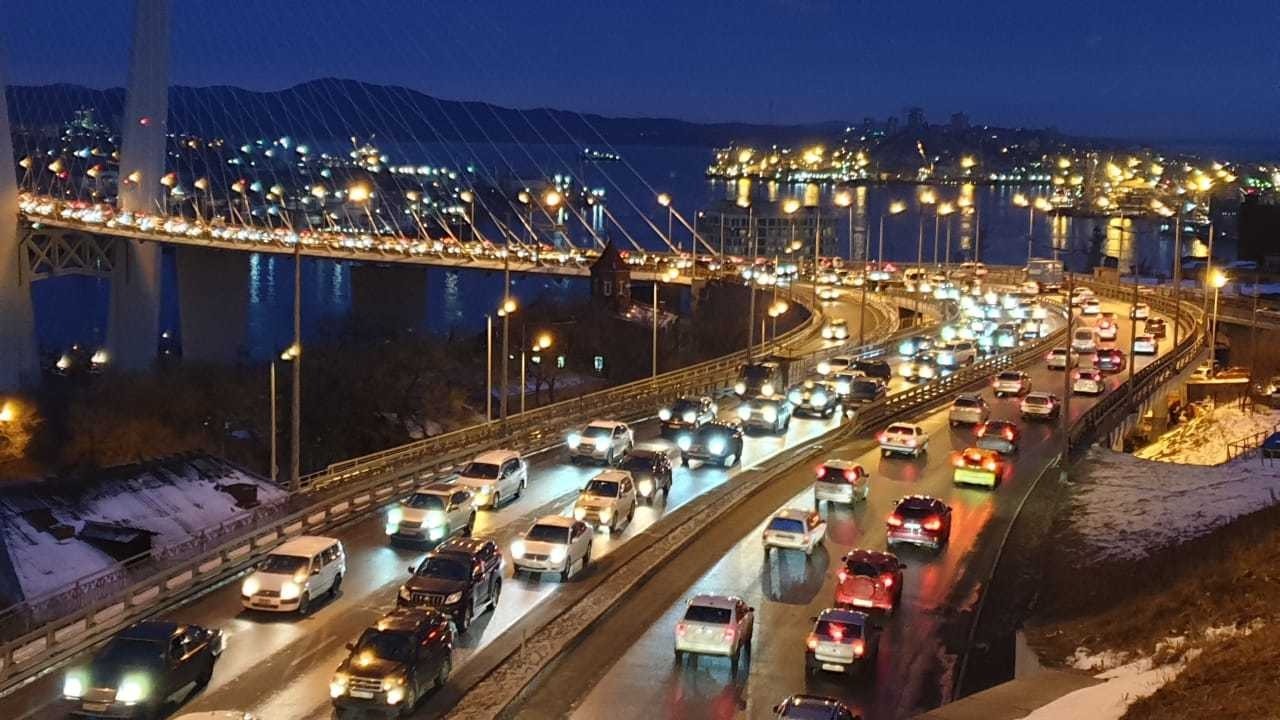 Причина пробки: приморцы показали, что случилось на объездной во Владивостоке — видео