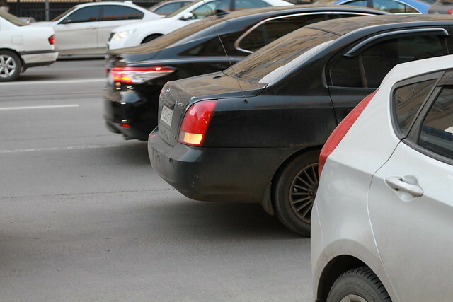 Борьба за парковку развернулась во Владивостоке