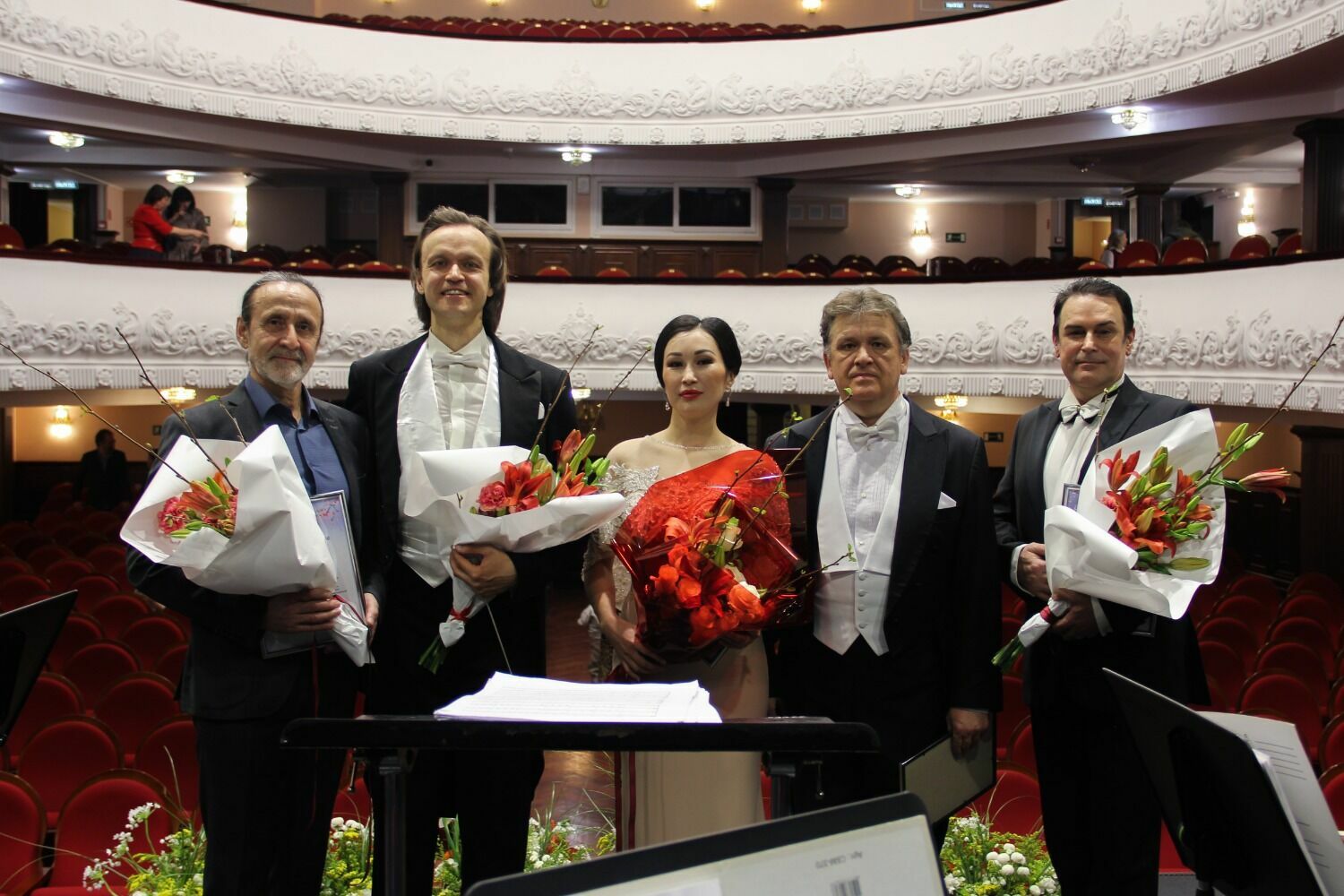 Слева направо: Адисон Салахутдинов, Дмитрий Банаев, Венера Протасова, Алексей Михайлов, Дмитрий Неласов