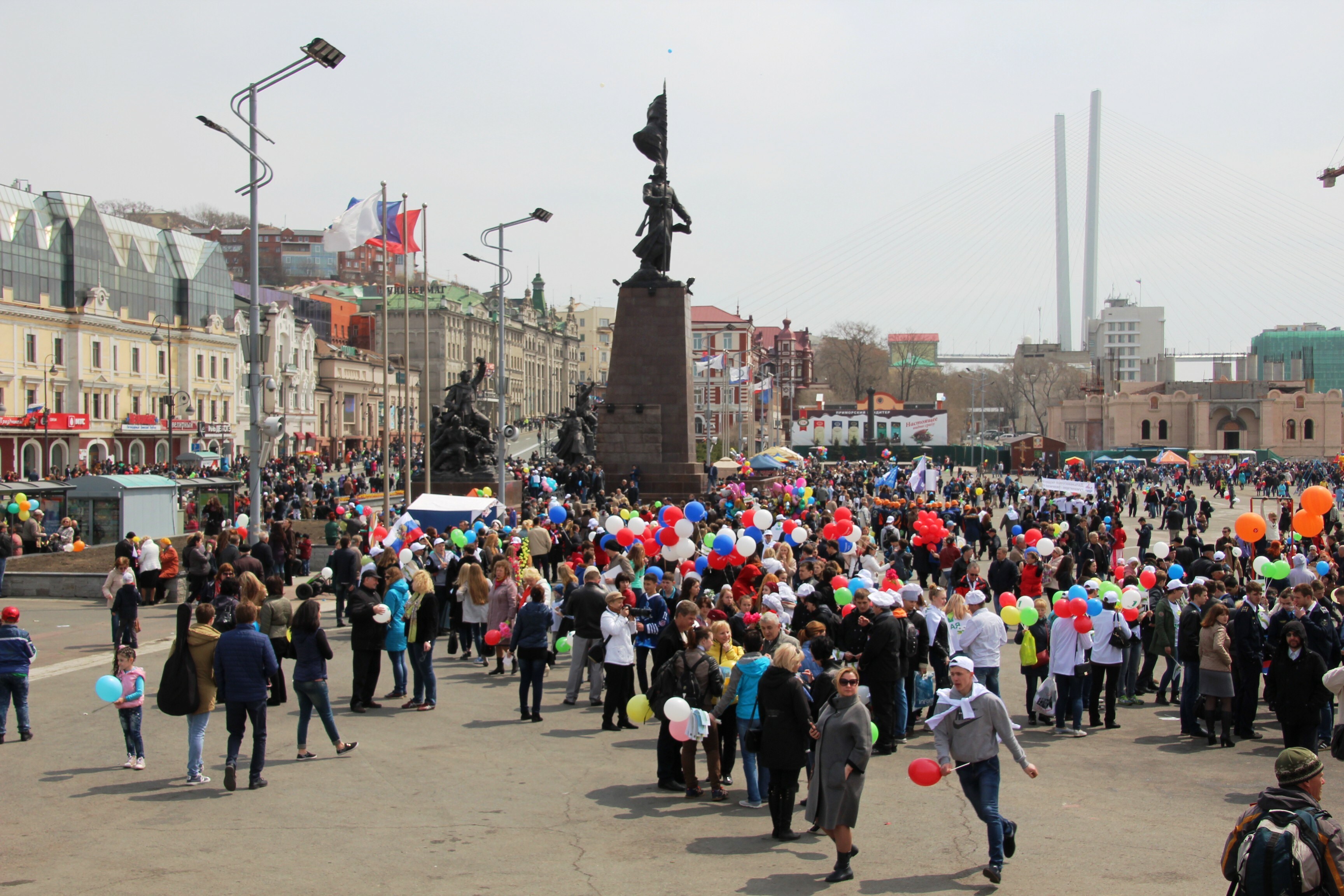 Стрельба и концерты: как во Владивостоке отметят 1 мая