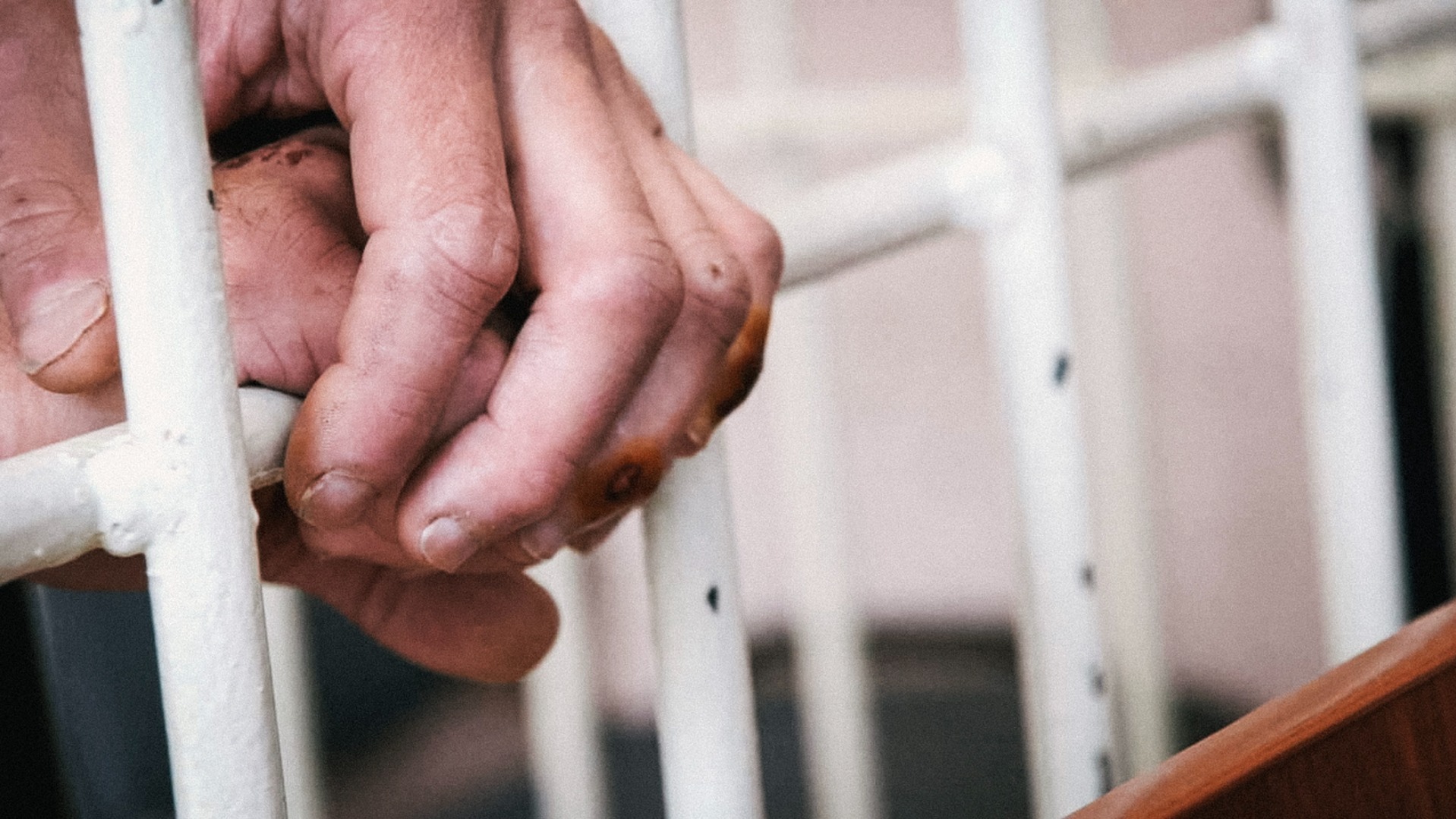 Суд арестовал подозреваемого в смертельно наезде на женщину с ребёнком в Приморье