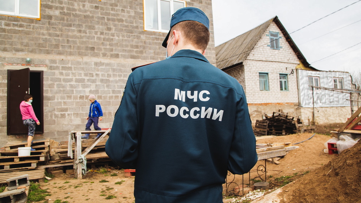 Спасатели готовы прийти на помощь жителям подверженного опасности района Владивостока