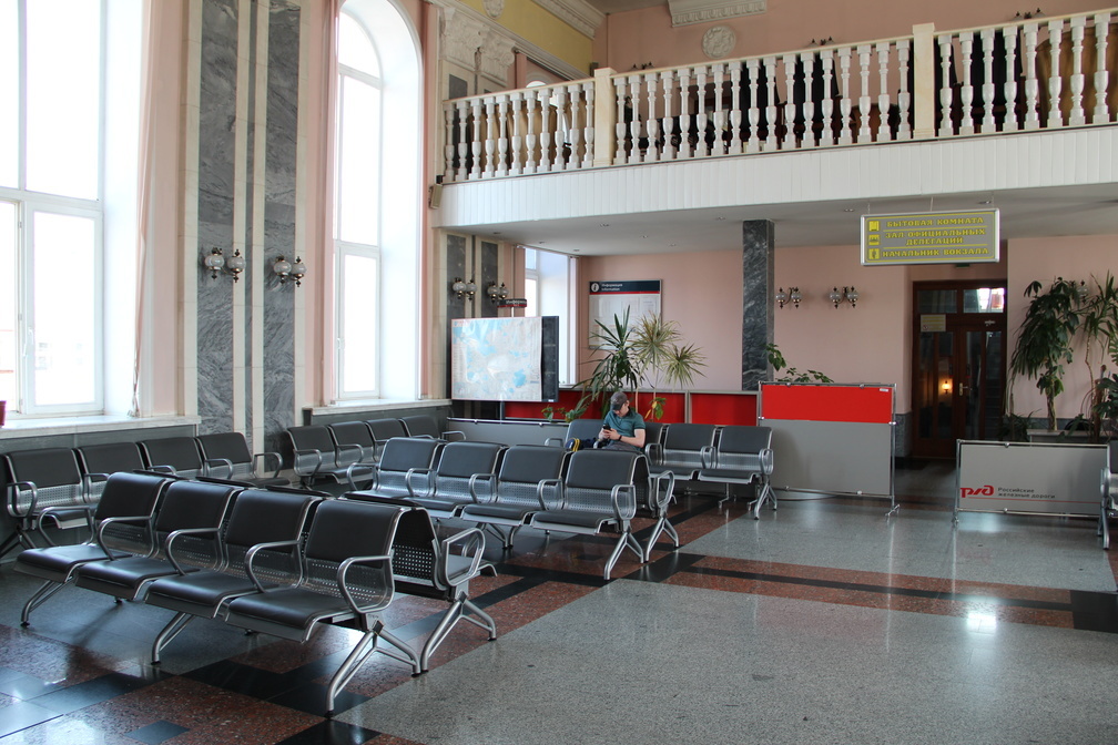 Во Владивостоке были эвакуированы персонал и посетители железнодорожного вокзала