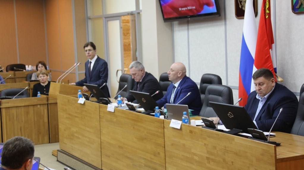 Депутаты парламента Приморья поддержали кандидатуру Юрия Мельникова