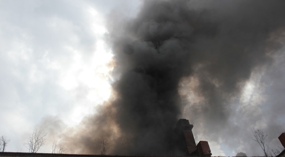 Пожар вспыхнул в квартире с ребёнком во Владивостоке