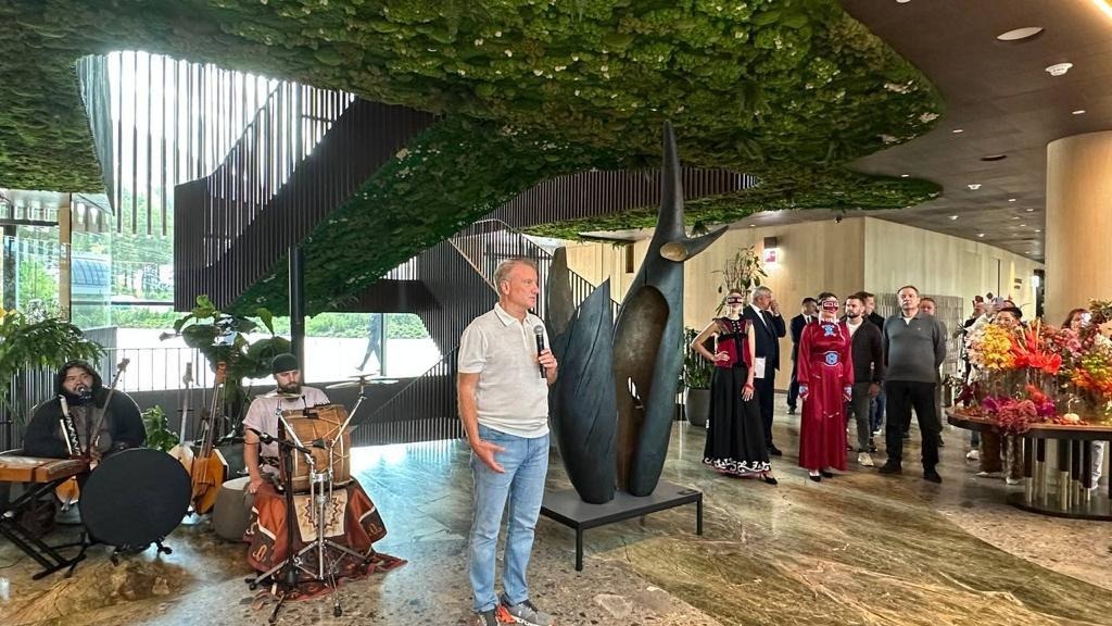 Коллекцию скульптора Намдакова представили гостям алтайского курорта Сбера «Манжерок»