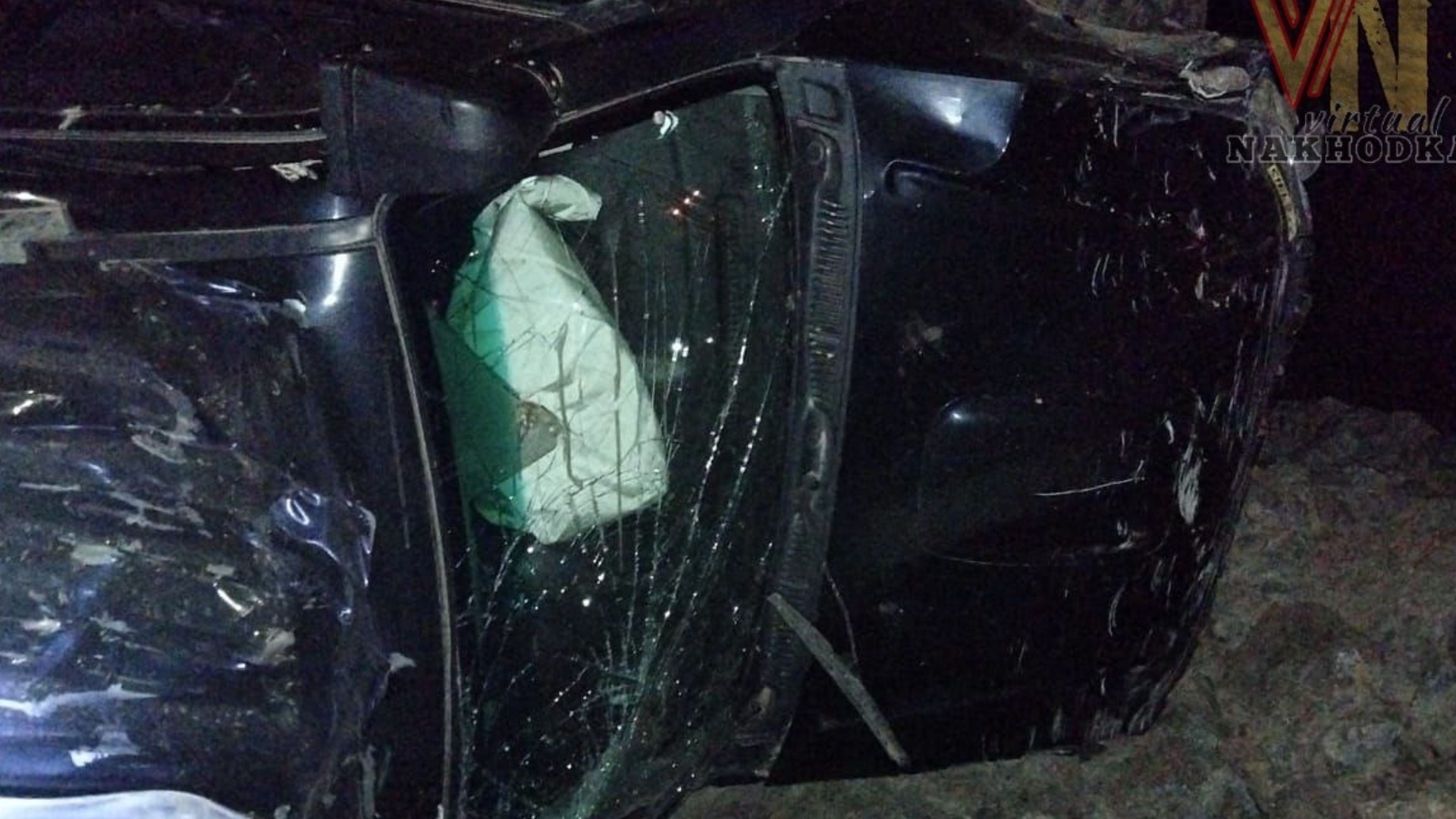«Чудо-летчик»: Автомобиль улетел с обрыва в популярном месте отдыха в Приморье