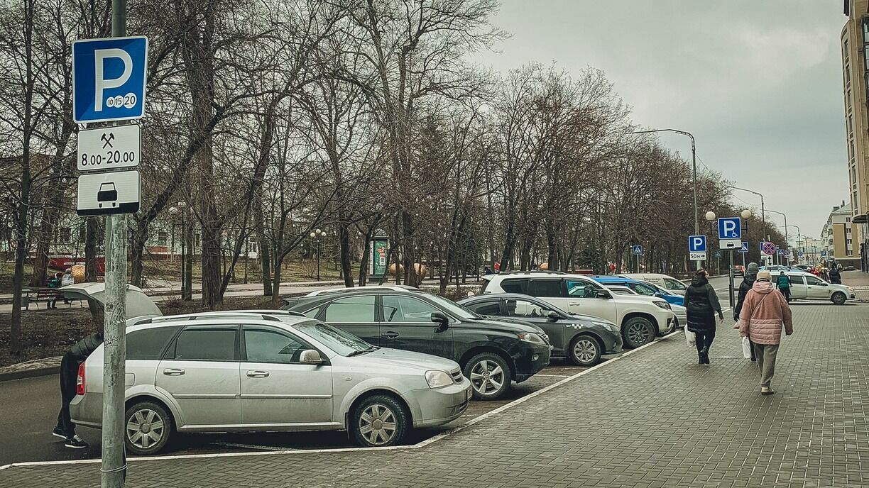 «Мужик решает проблемы с парковкой»: за что во Владивостоке можно лишиться колес