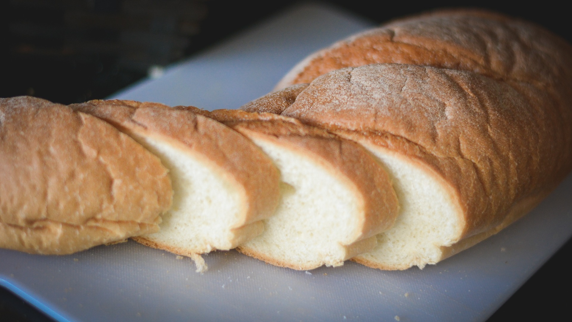 Употребление белого хлеба может закончиться смертью для жителей Приморья