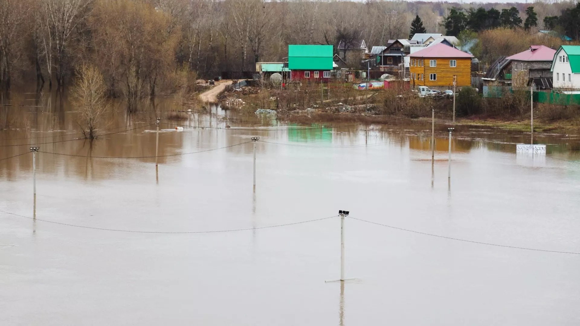 Ким Чен Ын выразил соболезнования пострадавшим от паводков в Оренбуржье