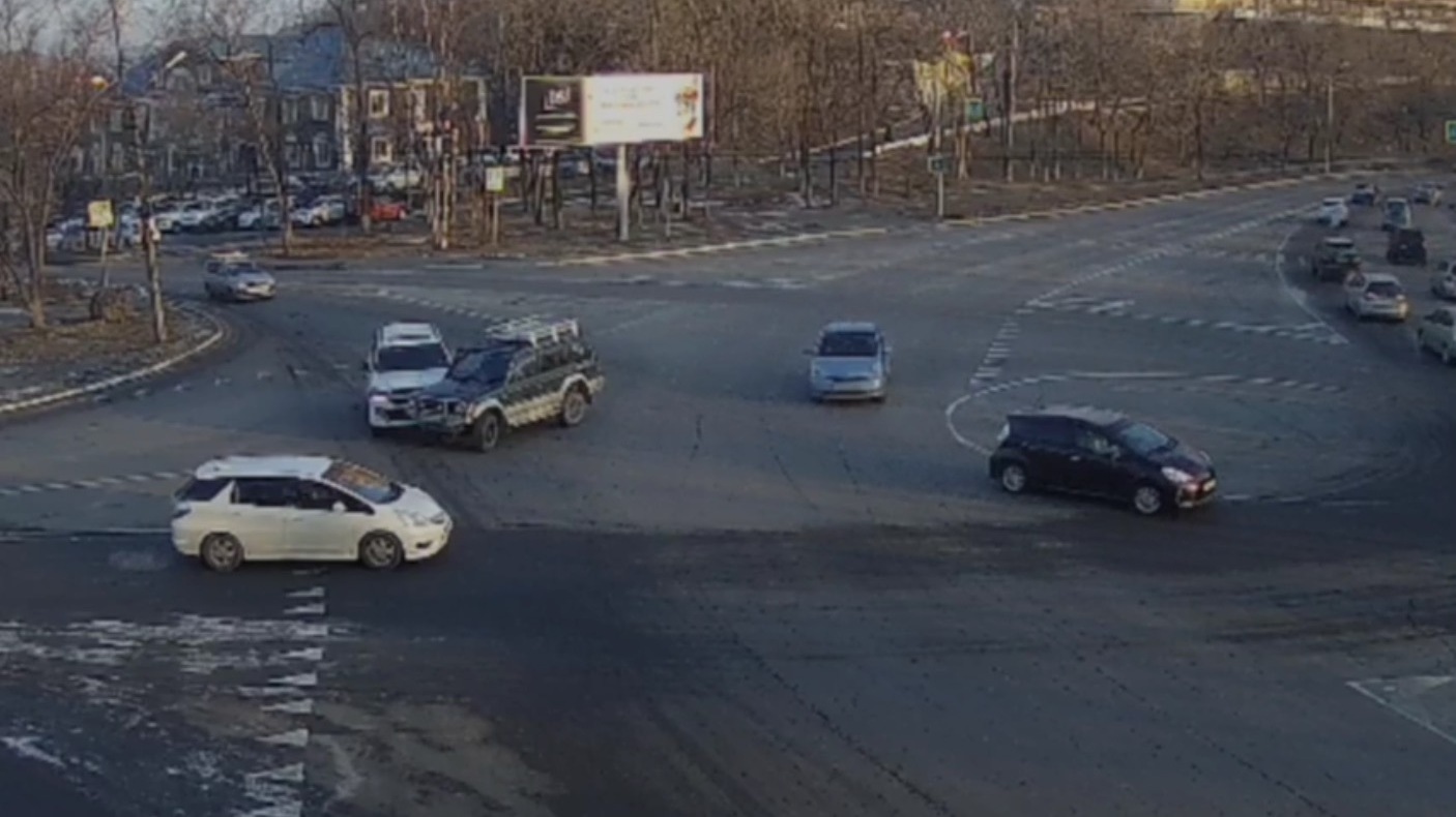 В Приморском крае произошла новая авария на опасном перекрестке
