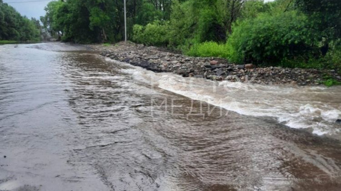 Два населённых пункта отрезаны в Приморье: перечень затопленных дорог (видео)