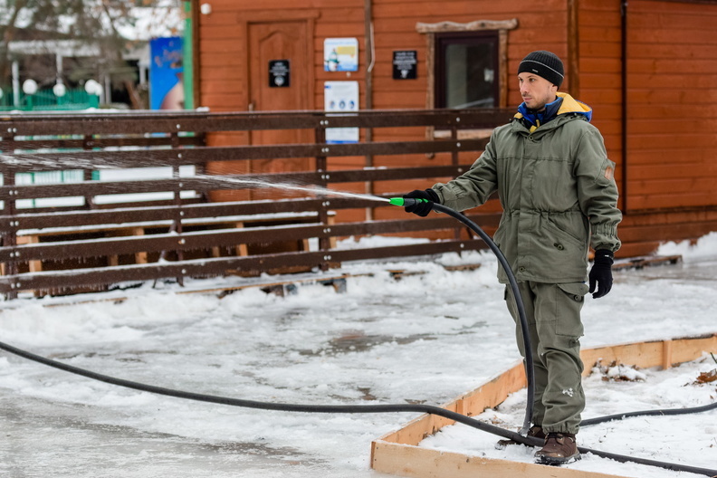 Наш — 12 сантиметров: во Владивостоке демонстрируют толщину и гладкость