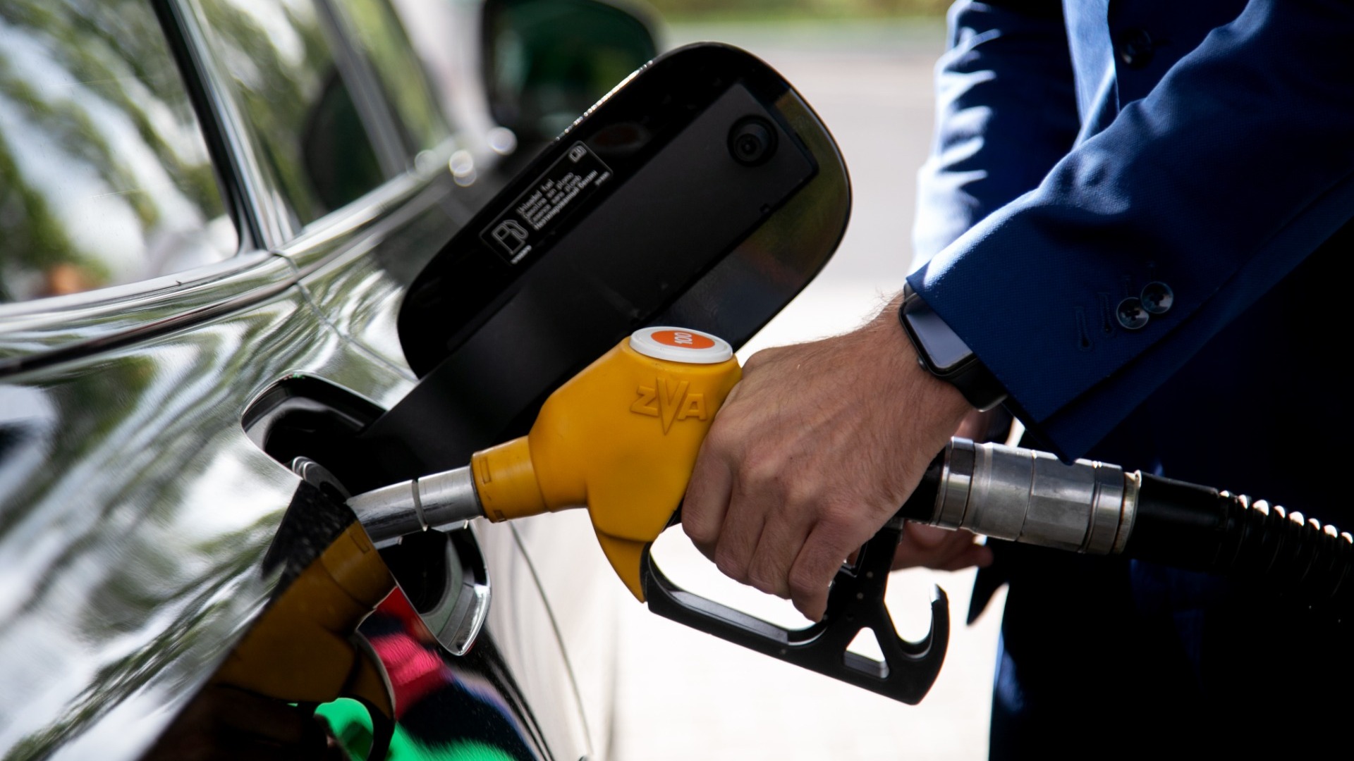 Антимонопольная служба проверит повышение цен на бензин в Приморье