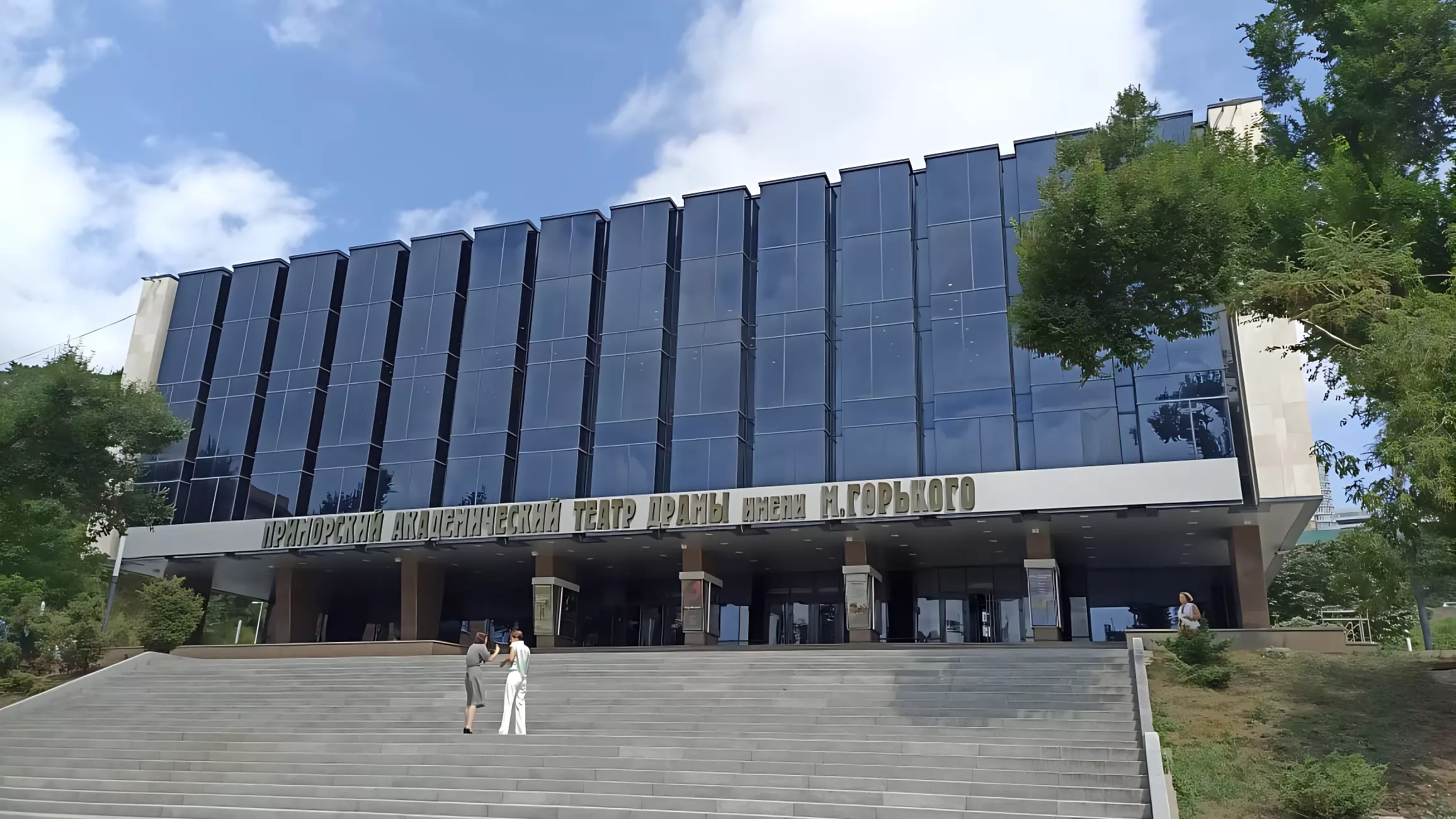«Утиную охоту» ставят в ведущем театре Приморского края